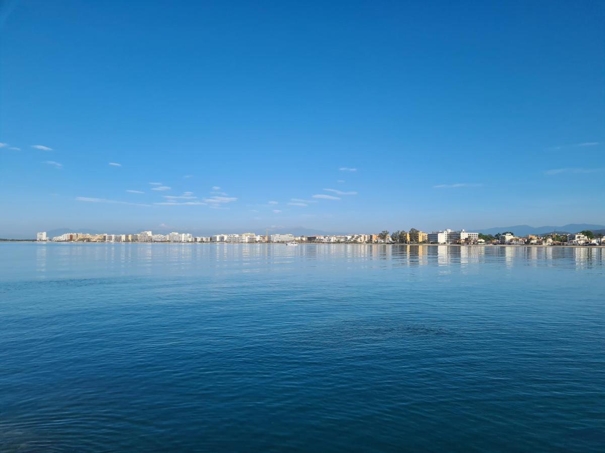Acogedor Apartamento Vistas Al Mar ロザス エクステリア 写真